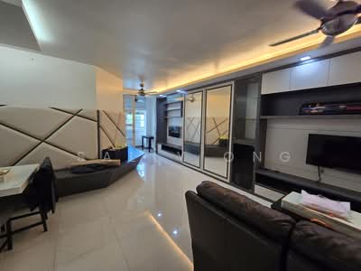 For Rent - Villa De West