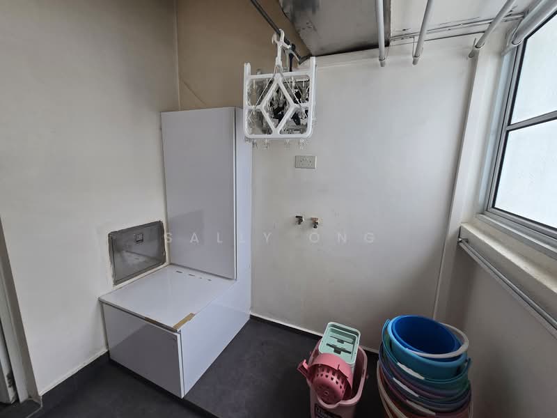 Villa De West, 385 Pasir Panjang Road, 3 Bedrooms, 1,378 sqft, Condominium For Rent, by Sally Ong, 60009066 - Kitchen - PropertyGuru.com.sg