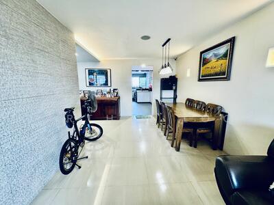 For Sale - 660 Hougang Avenue 8