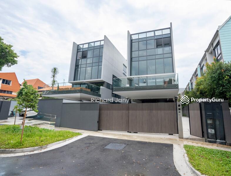 For Sale - ⭐️ D19 NEW F'HOLD MODERN 6 BRM BUNGALOW POOL LIFT PARK 4 CARS