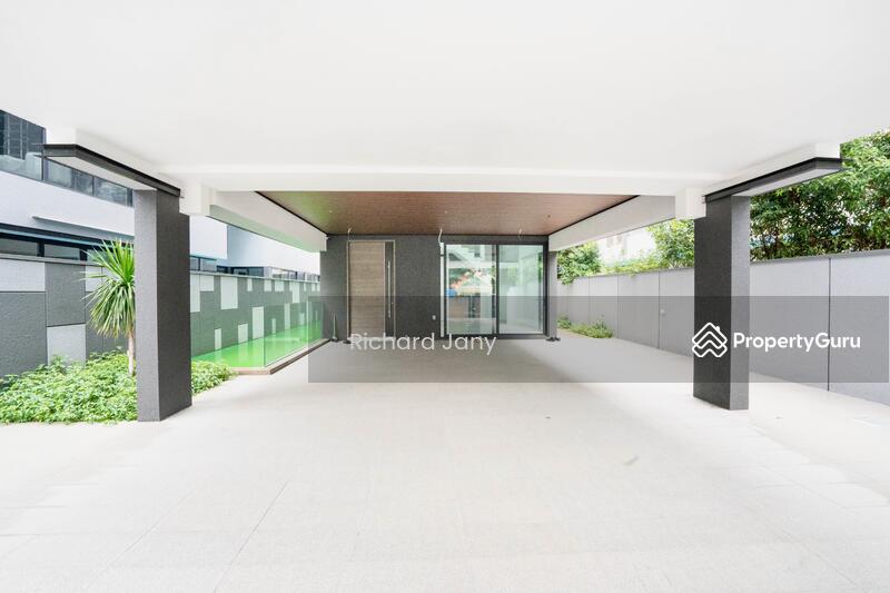 For Sale - ⭐️ D19 NEW F'HOLD MODERN 6 BRM BUNGALOW POOL LIFT PARK 4 CARS