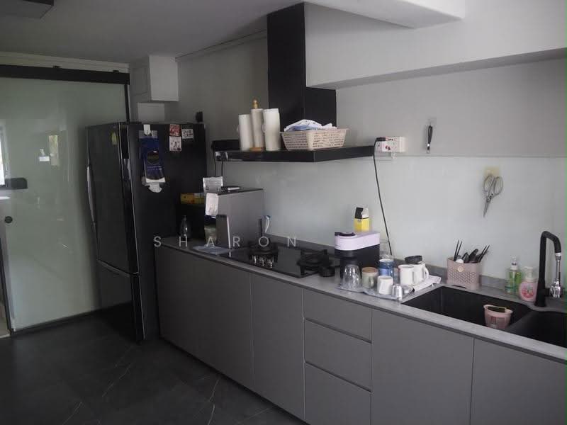 129 Kim Tian Road, 129 Kim Tian Road, Alexandra / Commonwealth, Room Rental, 250 sqft, HDB Flat For Rent, by Sharon Tay, 60009141 - Kitchen - PropertyGuru.com.sg