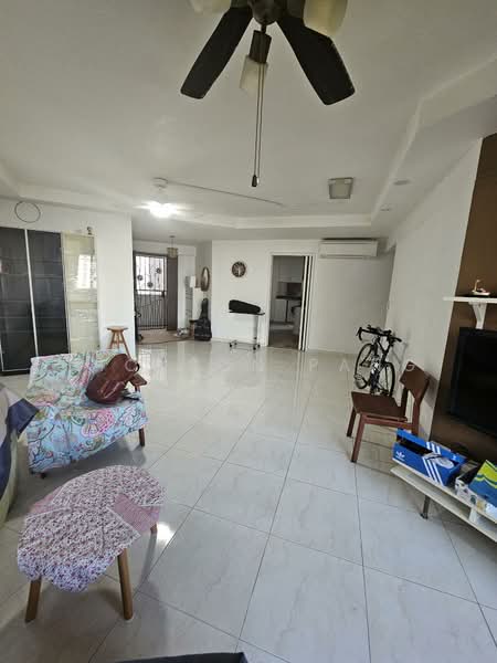 671C Jurong West Street 65, 671C Jurong West Street 65, 3 Bedrooms, 1,345 sqft, HDB Flat For Rent, by Dickson Pang, 60009238 - Living Room - PropertyGuru.com.sg