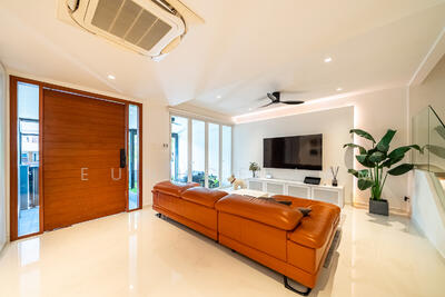 For Sale - Daisy Park