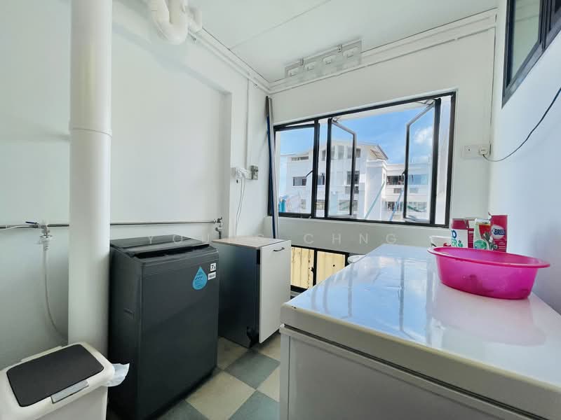 750 Woodlands Avenue 4, 750 Woodlands Avenue 4, Room Rental, 108 sqft, HDB Flat For Rent, by Young Chng, 60009479 - Kitchen - PropertyGuru.com.sg