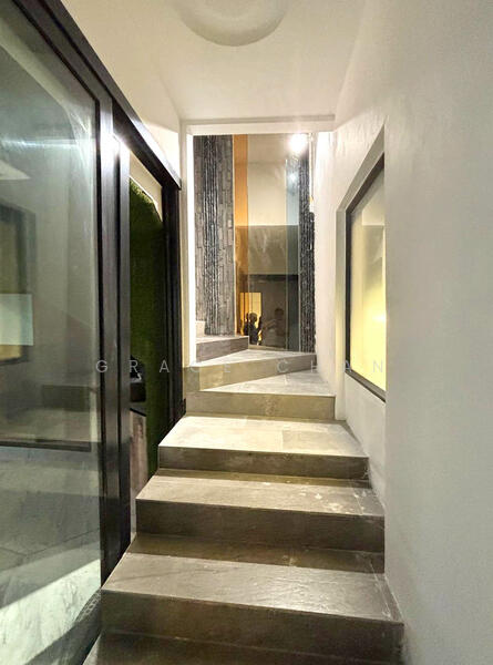 932C East Coast Road, East Coast / Marine Parade, Studio, 300 sqft, Apartment For Rent, by Grace Chan, 60009504 - Stairs - PropertyGuru.com.sg