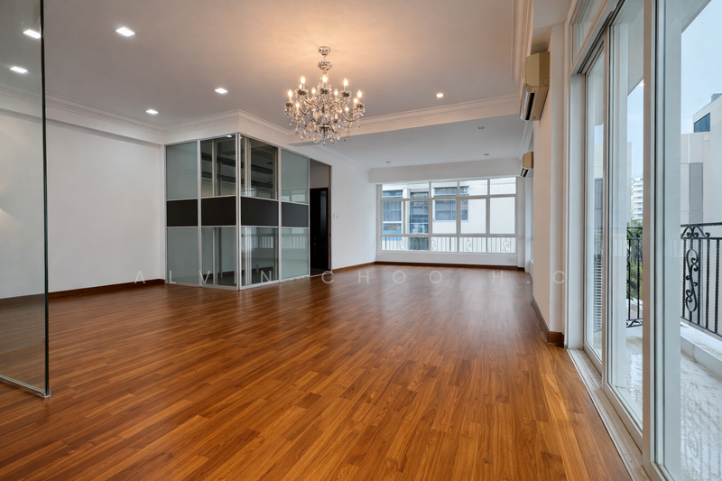 People's Garden Terraced House For Sale at S$ 6,500,000 | PropertyGuru Singapore - Living Room