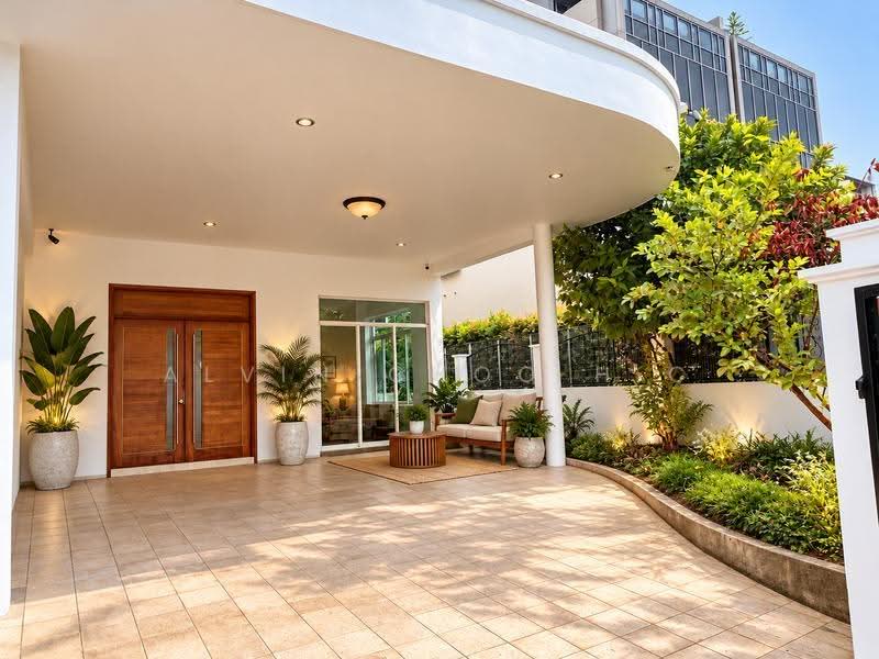 People's Garden, 24 Lorong 5 Realty Park, Hougang / Punggol / Sengkang, 6 Bedrooms, 5,524 sqft, Terraced House For Sale, by Alvin Choo H.C, 60009511 - Entrance - PropertyGuru.com.sg