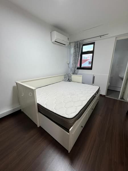 146 Potong Pasir Avenue 1, 146 Potong Pasir Avenue 1, 2 Bedrooms, 700 sqft, HDB Flat For Rent, by Johnson Ooi, 60009523 - PropertyGuru.com.sg