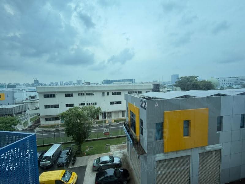 Tradehub 21, 8 Boon Lay Way, Boon Lay / Jurong / Tuas, 1,485 sqft, Light Industrial (B1) For Rent, by Angelina Tan, 60009532 - Exterior - CommercialGuru.com.sg