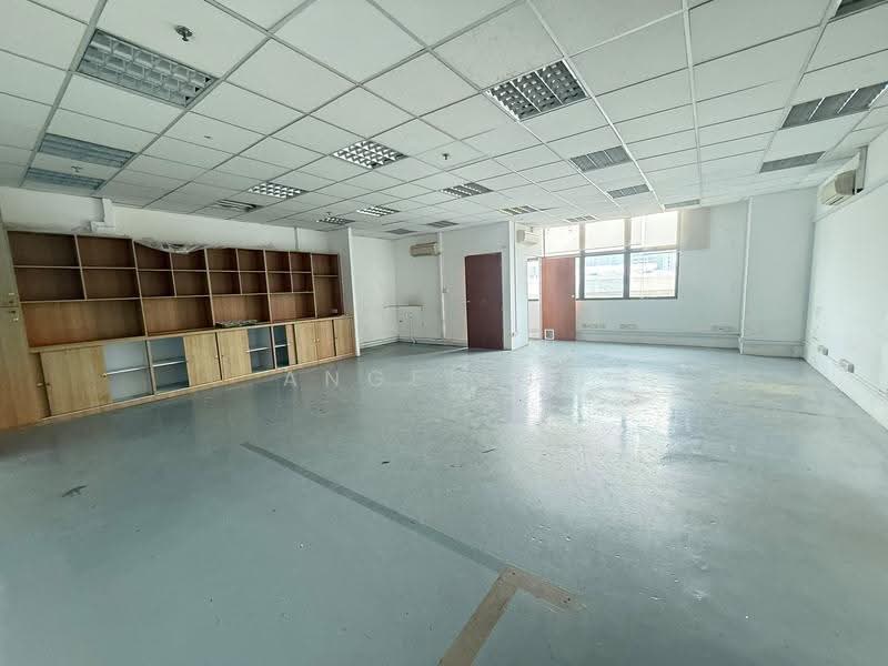 Tradehub 21, 8 Boon Lay Way, Boon Lay / Jurong / Tuas, 1,485 sqft, Light Industrial (B1) For Rent, by Angelina Tan, 60009532 - Interior - CommercialGuru.com.sg