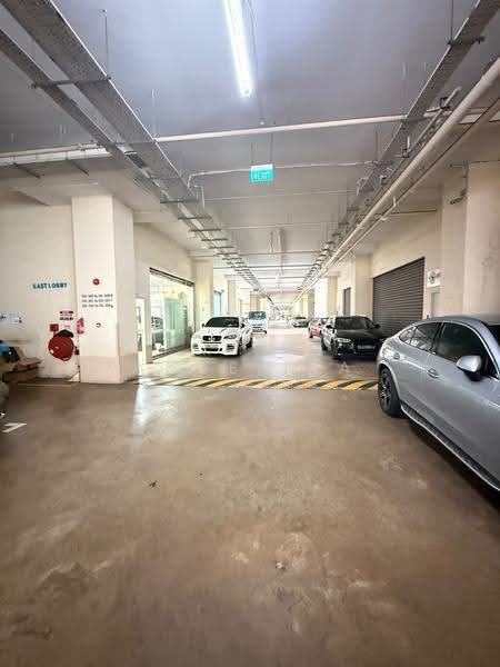 Tradehub 21, 8 Boon Lay Way, Boon Lay / Jurong / Tuas, 1,485 sqft, Light Industrial (B1) For Rent, by Angelina Tan, 60009532 - Corridor - CommercialGuru.com.sg