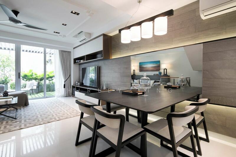 For Sale - SUPER DEAL! BEST BUY! $18XXPSF GOOD CLASS BUNGALOW @ BUKIT TIMAH ! CALL 9623.4620 ST