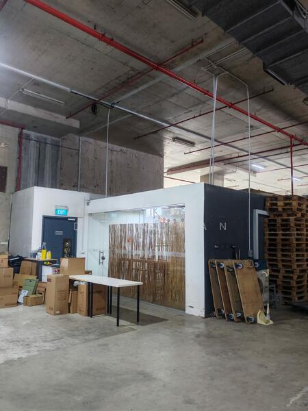LAE Building, Soon Lee Road, 10,100 sqft, Warehouse For Rent, by Doris Tan, 60009598 - Warehouse with fitted office - CommercialGuru.com.sg
