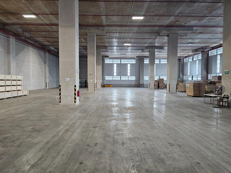 Pioneer ramp up warehouse, , 32,410 sqft, Warehouse For Rent, by Damien Choo, 60009683 - CommercialGuru.com.sg