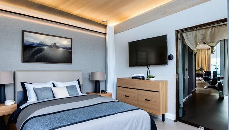 For Sale - Rare freehold semi d 1km to st stephen school