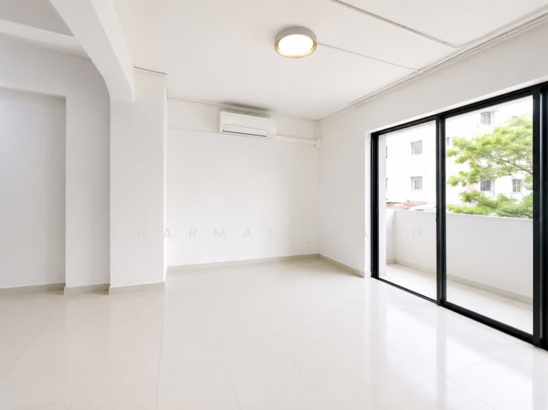549 Jurong West Street 42, 549 Jurong West Street 42, 3 Bedrooms, 1,614 sqft, HDB Flat For Rent, by Charmaine Ang, 60010358 - Balcony - PropertyGuru.com.sg
