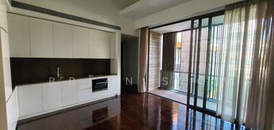 For Rent - Lloyd SixtyFive