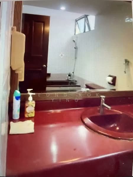 Fragrance Court, 12 Yew Siang Road, 3 Bedrooms, 1,421 sqft, Condominium For Rent, by Leong Kok Ying, 60011103 - Bathroom - PropertyGuru.com.sg