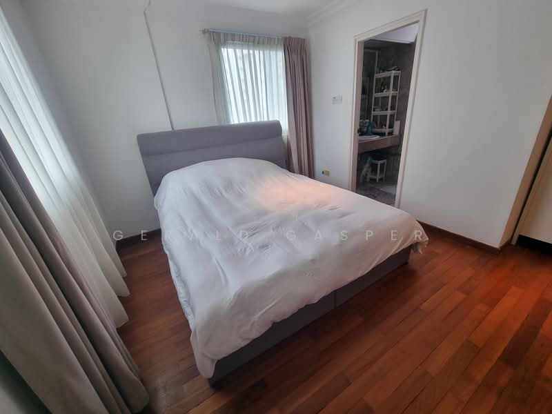 For Rent - 7 Claymore