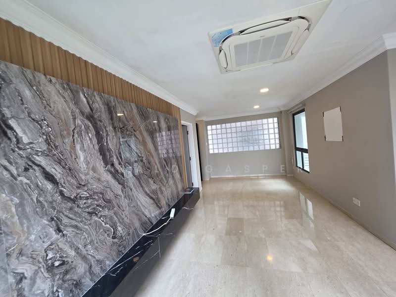 7 Claymore, 7 Claymore Road, 2 Bedrooms, 810 sqft, Condominium For Rent, by Gerald Gasper, 60011301 - Living Room - PropertyGuru.com.sg