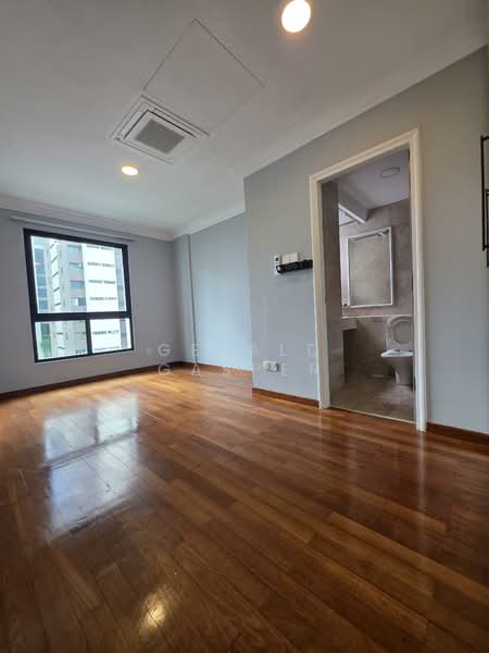 7 Claymore, 7 Claymore Road, 2 Bedrooms, 810 sqft, Condominium For Rent, by Gerald Gasper, 60011301 - Bathroom - PropertyGuru.com.sg