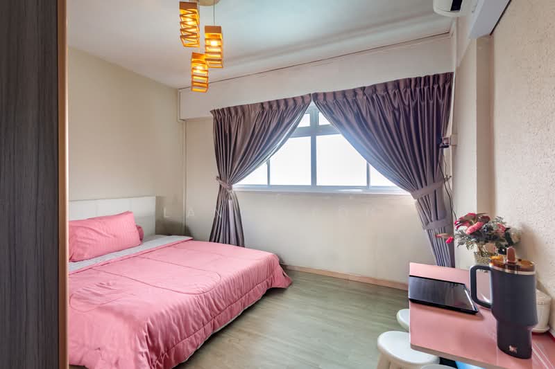 336 Jurong East Avenue 1, 336 Jurong East Avenue 1, 4 Bedrooms, 1,603 sqft, HDB Flat For Sale, by Lance Poh, 60011367 - Bedroom - PropertyGuru.com.sg