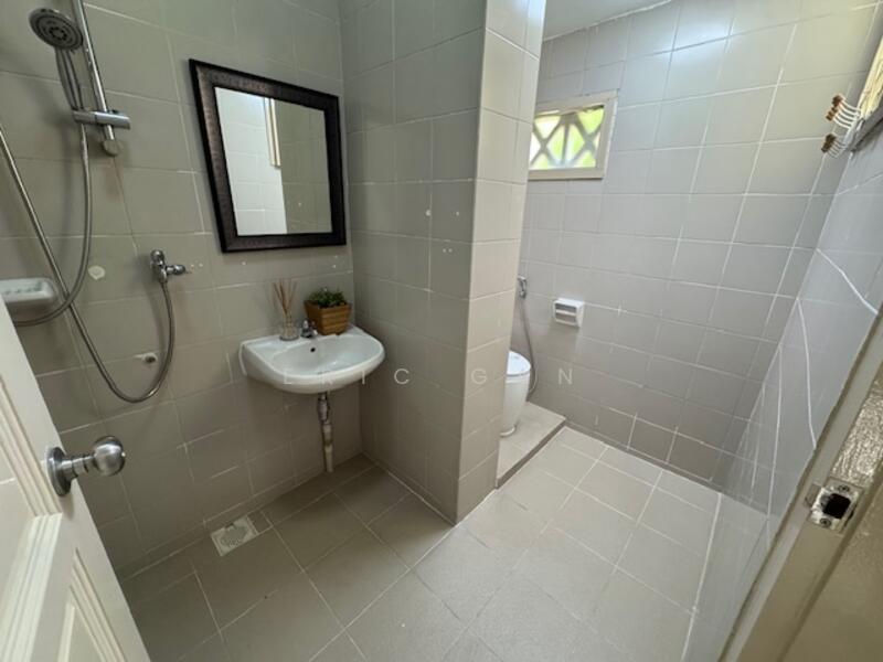 Bathroom on the Ground Floor