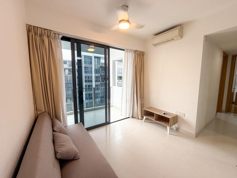 Bartley Ridge, 32 Mount vernon road, 2 Bedrooms, 721 sqft, Condominium For Rent, by Ken Wu, 60011800 - Living Room - PropertyGuru.com.sg