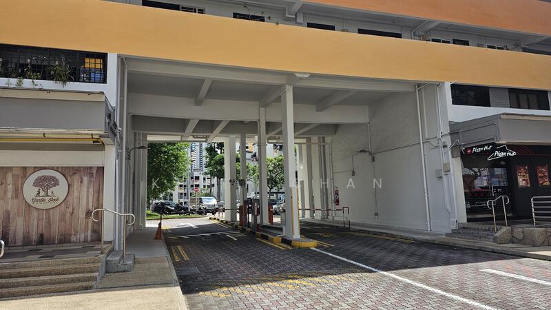 Blk 21 Ghim Moh Road, Ghim Moh Road, 1,474 sqft, Shop / Shophouse For Sale, by Keith Chan, 60011851 - Car Park - CommercialGuru.com.sg