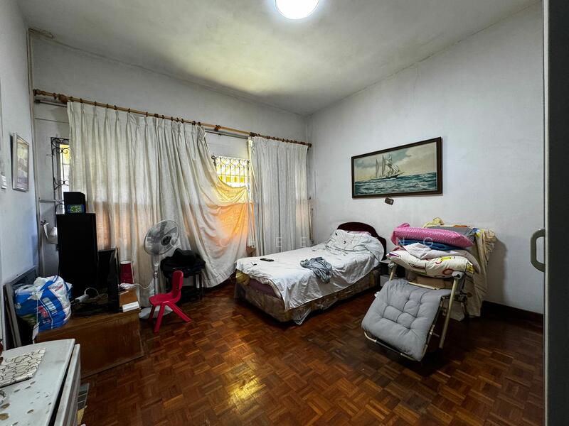 Chuan Terrace Corner Terrace For Sale at S$ 5,500,000 | PropertyGuru Singapore - Bedroom