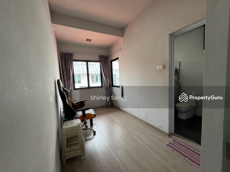 For Sale - Luxury 4BR inter-terrace in Prime District 15, well maintained & charming, Good investment for sale