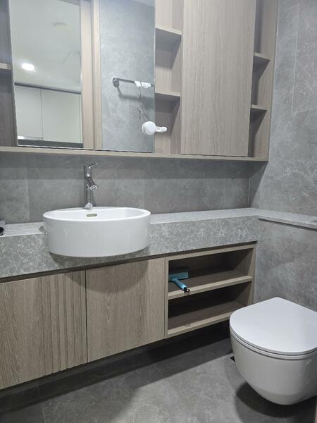 KI Residences At Brookvale, 6 Brookvale Drive, 2 Bedrooms, 753 sqft, Condominium For Rent, by Yvonne Tan, 60012934 - Common Bathroom - PropertyGuru.com.sg
