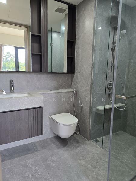 KI Residences At Brookvale, 6 Brookvale Drive, 2 Bedrooms, 753 sqft, Condominium For Rent, by Yvonne Tan, 60012934 - Master Bathroom - PropertyGuru.com.sg