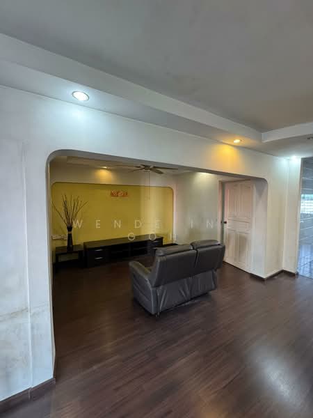 302 Ang Mo Kio Avenue 3, 302 Ang Mo Kio Avenue 3, Ang Mo Kio / Bishan / Thomson, 2 Bedrooms, 947 sqft, HDB Flat For Rent, by Wendeline Goh, 60012963 - Living Room - PropertyGuru.com.sg
