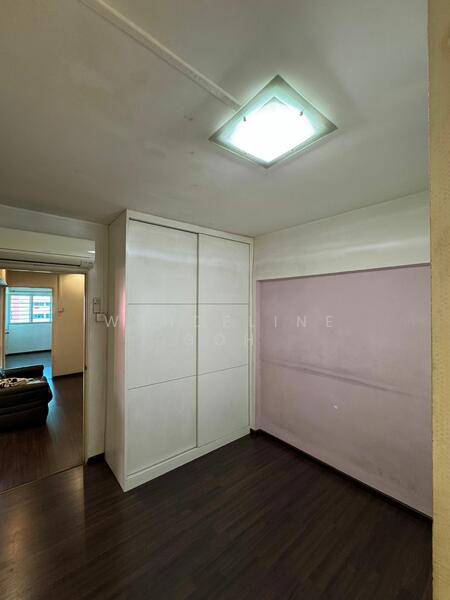 302 Ang Mo Kio Avenue 3, 302 Ang Mo Kio Avenue 3, Ang Mo Kio / Bishan / Thomson, 2 Bedrooms, 947 sqft, HDB Flat For Rent, by Wendeline Goh, 60012963 - Living Room - PropertyGuru.com.sg