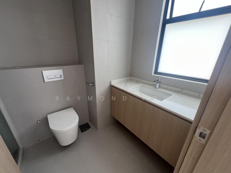 beach road, , Studio, 350 sqft, Shophouse For Rent, by Raymond Foo, 60013210 - Bathroom - PropertyGuru.com.sg