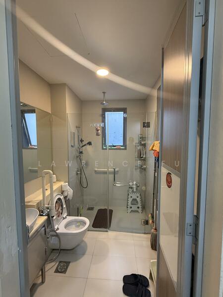 Jool Suites, 2 Sing Joo Walk, 2 Bedrooms, 624 sqft, Apartment For Sale, by Lawrence Fu, 60013375 - Bathroom - PropertyGuru.com.sg