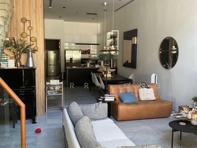 For Sale - ⭐Almost Brand New Terrace! Move In Condition ⭐ Garry 9777⭐2037