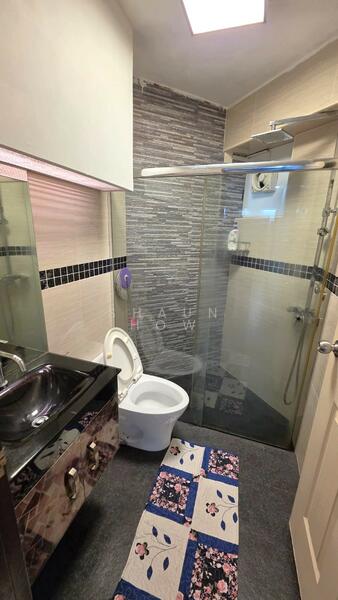 681 Choa Chu Kang Crescent, 681 Choa Chu Kang Crescent, 3 Bedrooms, 1,550 sqft, HDB Flat For Rent, by Shaun How, 60013459 - Bathroom - PropertyGuru.com.sg