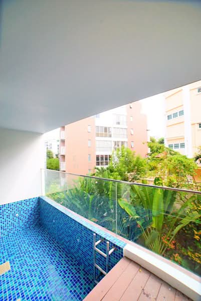 Daisy Suites, 35 Daisy Road Singapore, 2 Bedrooms, 592 sqft, Apartment For Sale, by Lee Shan Sheryl, 60013700 - Balcony - PropertyGuru.com.sg