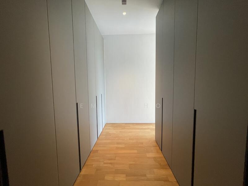 For Sale - SHIROHANA MASTERPIECE @ BOTANIC GDNS!!