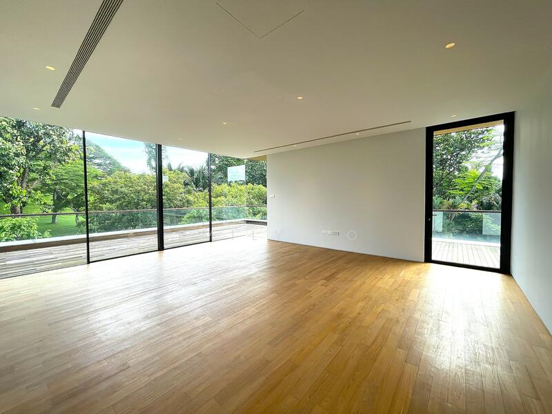 For Sale - SHIROHANA MASTERPIECE @ BOTANIC GDNS!!
