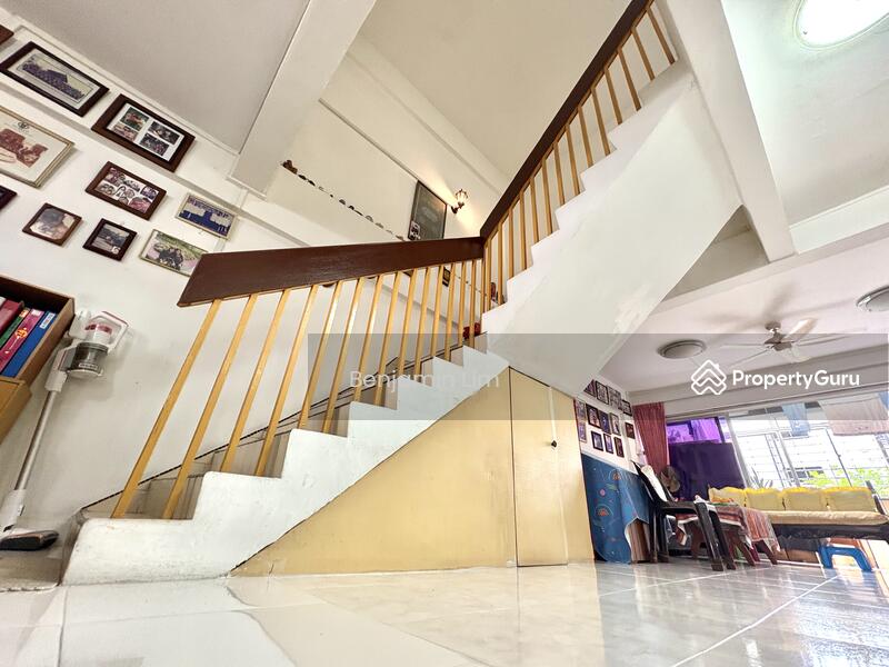 For Sale - 556 Jurong West Street 42