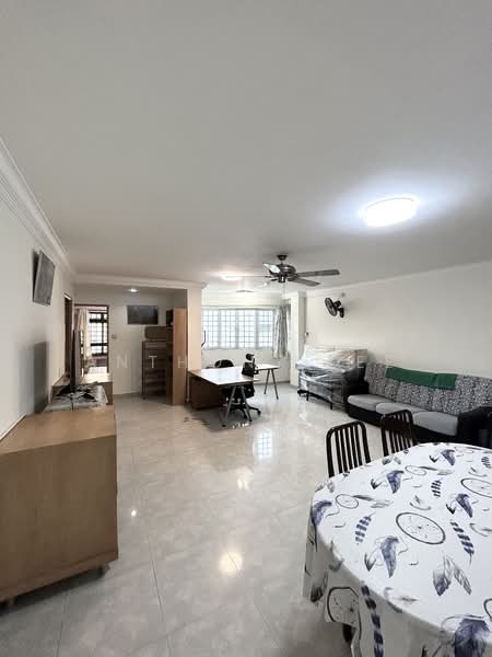 661C Jurong West Street 64, 661C Jurong West Street 64, 3 Bedrooms, 1,184 sqft, HDB Flat For Rent, by Anthony Lee, 60014129 - Living Room - PropertyGuru.com.sg