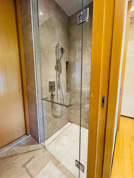 Nouvel 18, 18 Anderson Road, 4 Bedrooms, 2,476 sqft, Condominium For Rent, by Kaizar K (Zar), 60014253 - Common Bathroom - PropertyGuru.com.sg