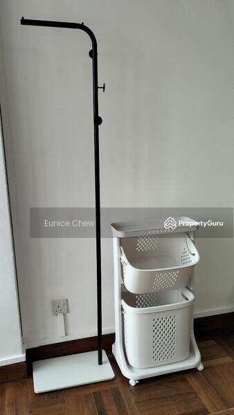 stylish clothing racks & stands