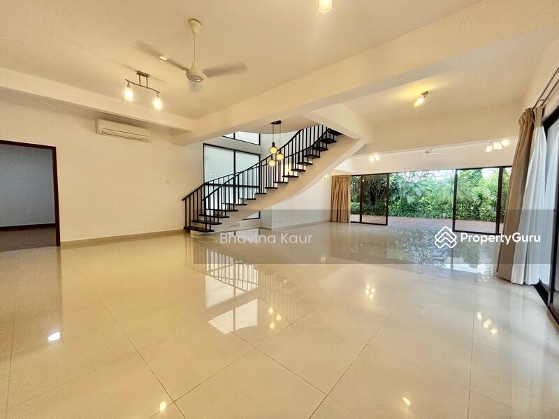 For Rent - Bukit Timah Bungalow with Garden and Pool!
