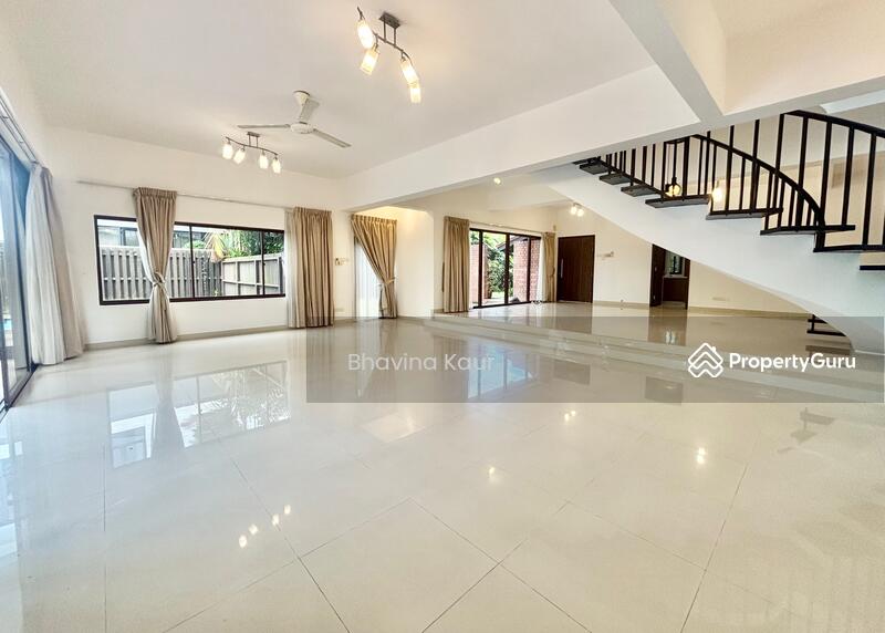 For Rent - Bukit Timah Bungalow with Garden and Pool!