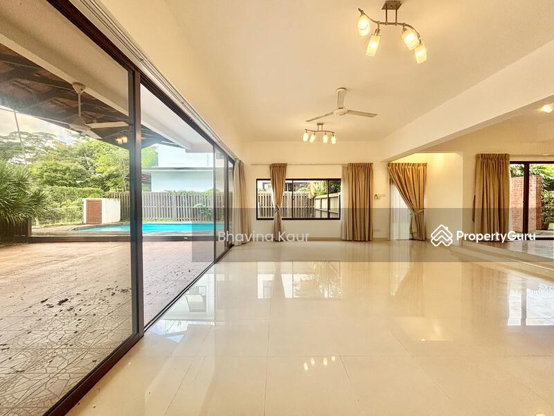 For Rent - Bukit Timah Bungalow with Garden and Pool!